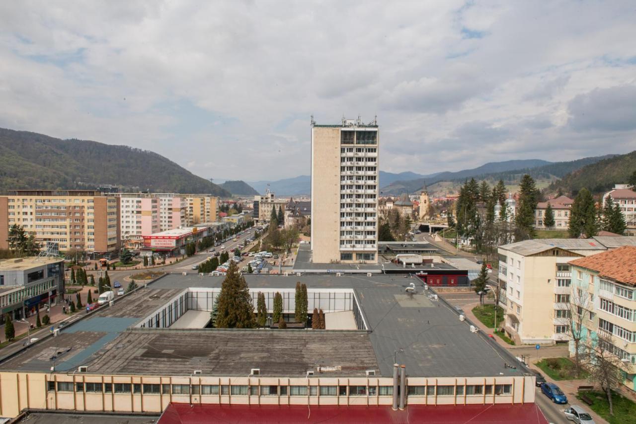 Apart Hotel Center П'ятра-Нямц Екстер'єр фото